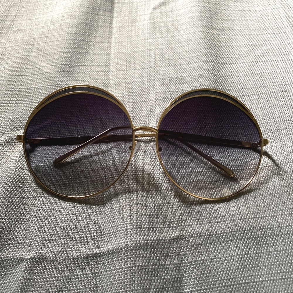 ✨Circle framed shades✨
